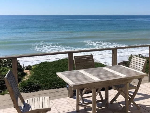 lux-international-malibu-neighborhood